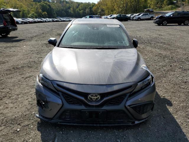  TOYOTA CAMRY 2022 Серый