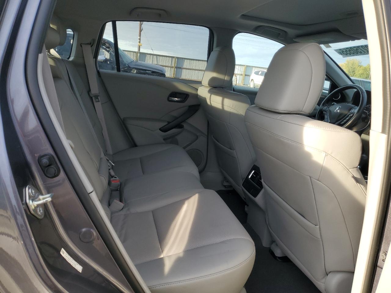 2017 Acura Rdx Advance VIN: 5J8TB4H71HL011388 Lot: 82750555