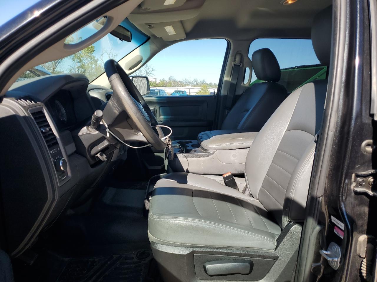 2016 Ram 1500 St VIN: 1C6RR7KG2GS260387 Lot: 81940445