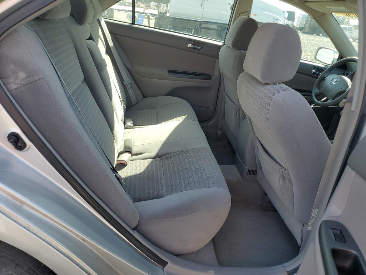 2005 Toyota Camry Le VIN: 4T1BE32K05U580940 Lot: 82321675