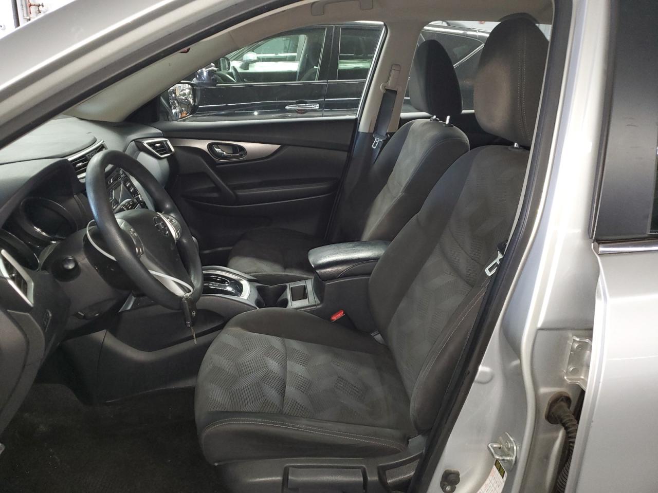 2015 Nissan Rogue S VIN: KNMAT2MV9FP586744 Lot: 82206135