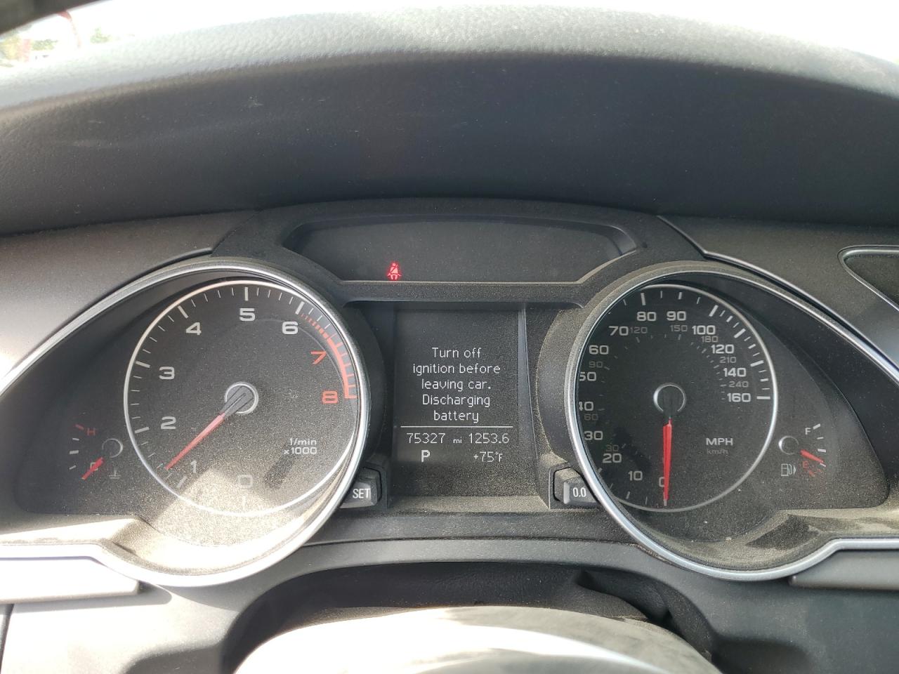 2013 Audi A5 Premium VIN: WAUCFAFH6DN017633 Lot: 82250635