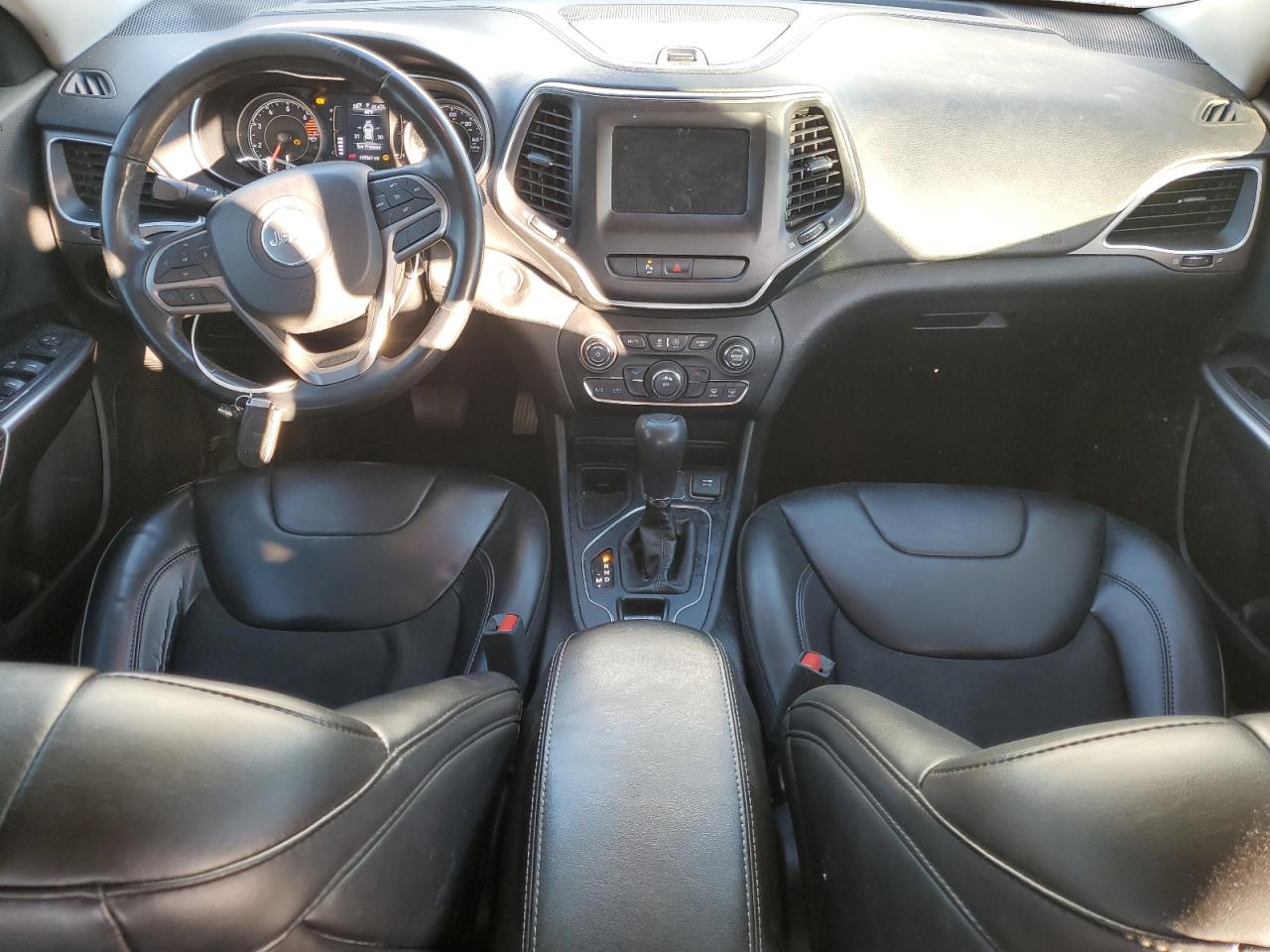 2019 Jeep Cherokee Latitude Plus VIN: 1C4PJLLB5KD420374 Lot: 89678325