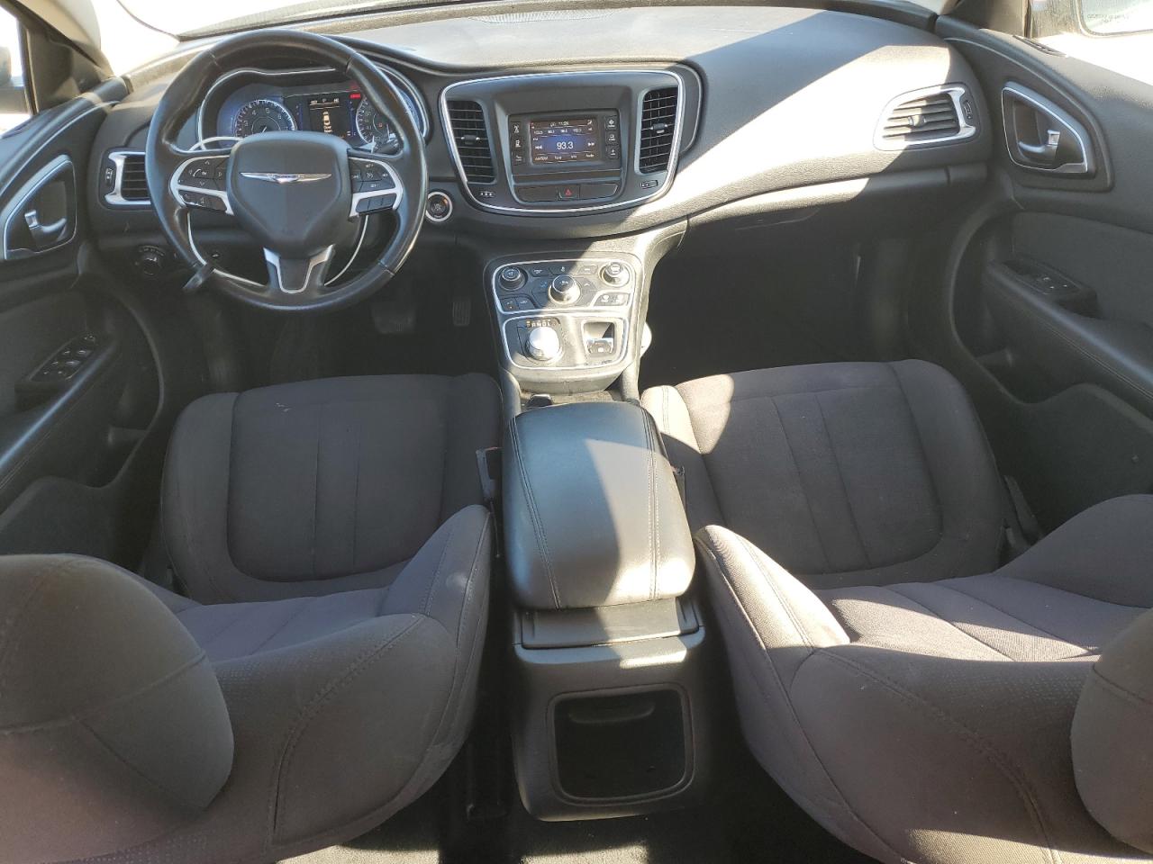 2015 Chrysler 200 Limited VIN: 1C3CCCABXFN659676 Lot: 90450365