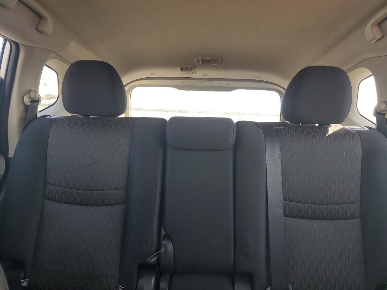 2017 Nissan Rogue S VIN: JN8AT2MV9HW250685 Lot: 85661125