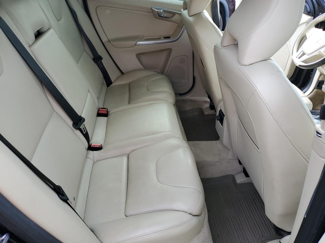 2015 Volvo Xc60 T6 Premier VIN: YV4902RKXF2647135 Lot: 86617495
