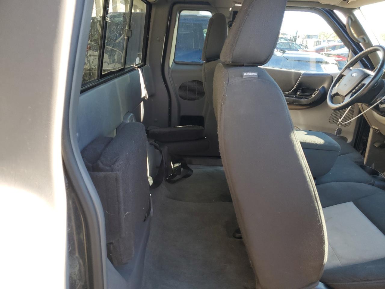 2011 Ford Ranger Super Cab VIN: 1FTLR4FE1BPA63535 Lot: 82375005