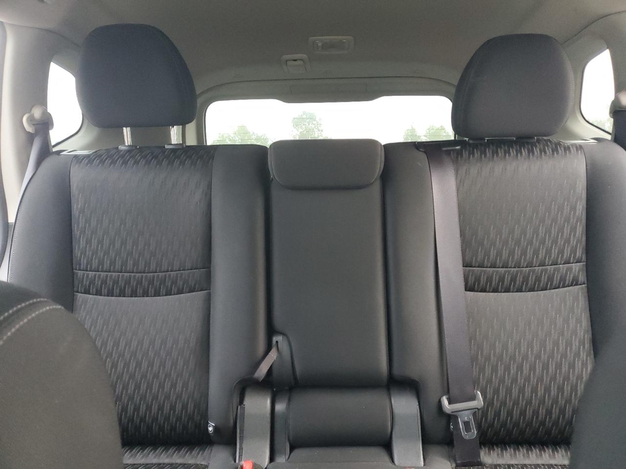 2018 Nissan Rogue S VIN: KNMAT2MT4JP525096 Lot: 85867735