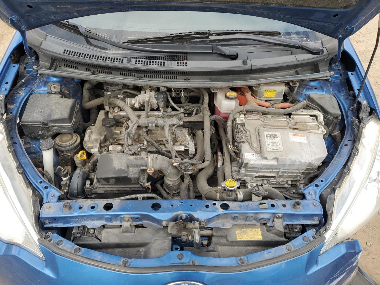 2014 Toyota Prius C VIN: JTDKDTB3XE1565265 Lot: 90827225