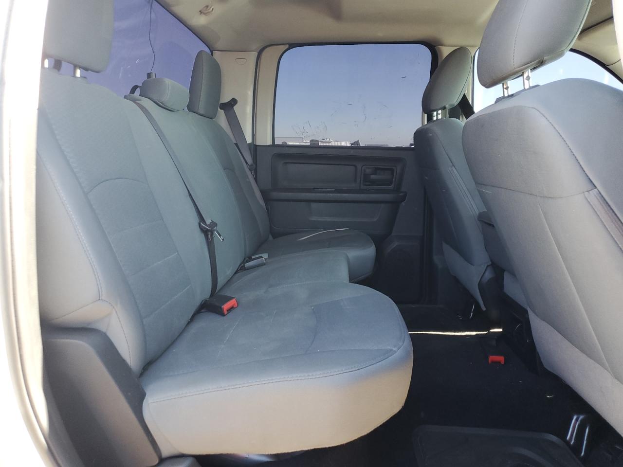 2018 Ram 1500 St VIN: 1C6RR7KG2JS154836 Lot: 90259155