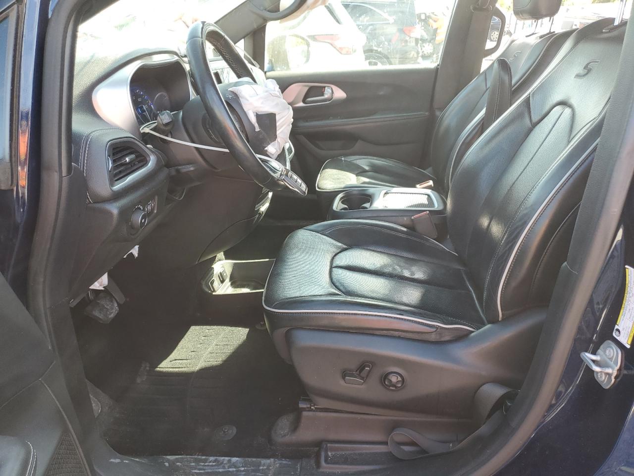 2018 Chrysler Pacifica Limited VIN: 2C4RC1GG9JR256751 Lot: 81938295