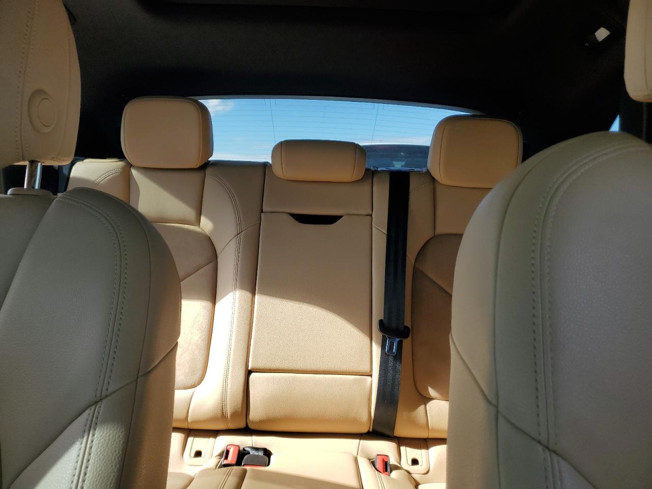 2018 Porsche Macan VIN: WP1AA2A58JLB15001 Lot: 82009425