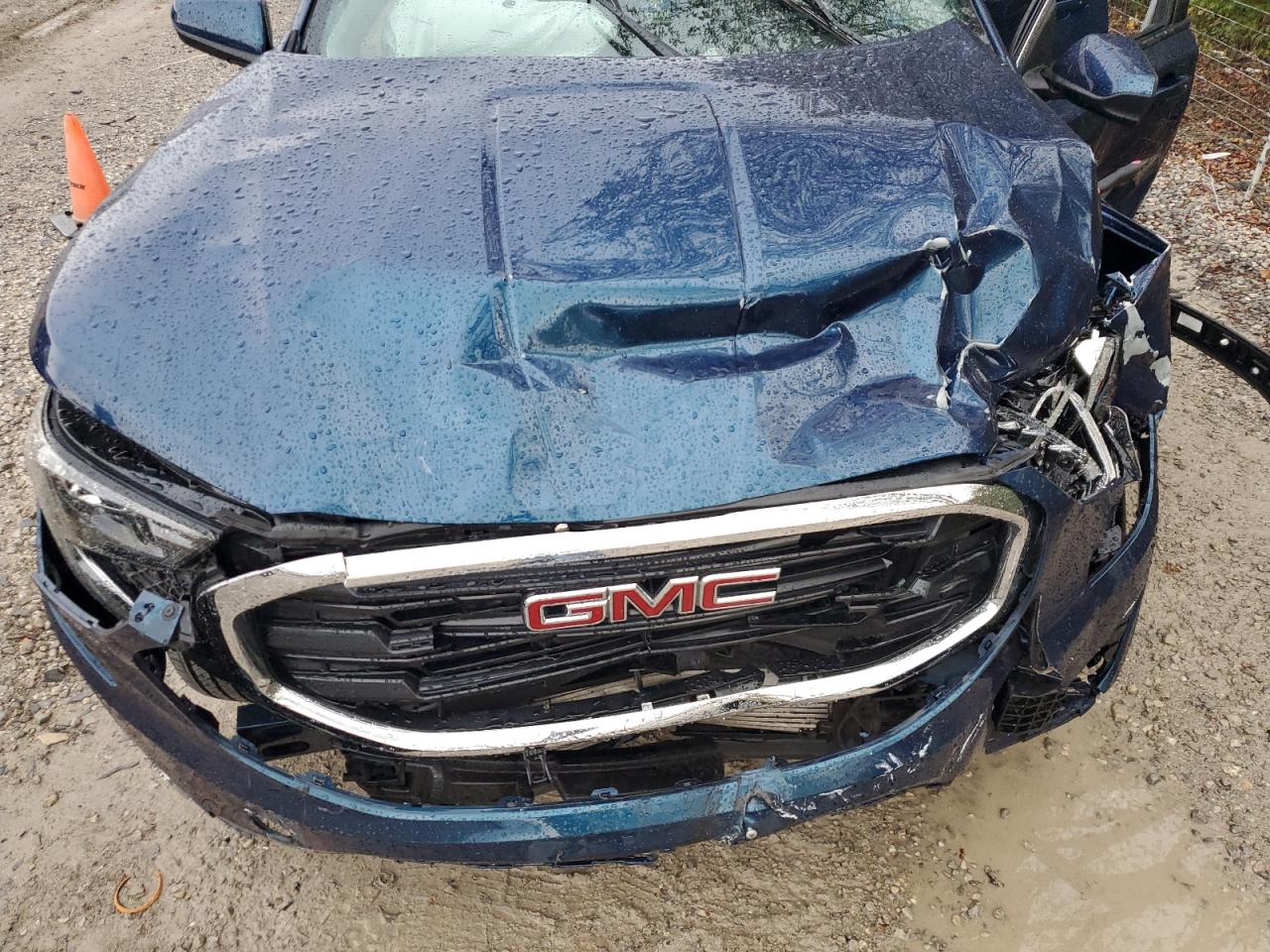 2020 GMC Terrain Sle VIN: 3GKALTEV2LL196973 Lot: 87036485