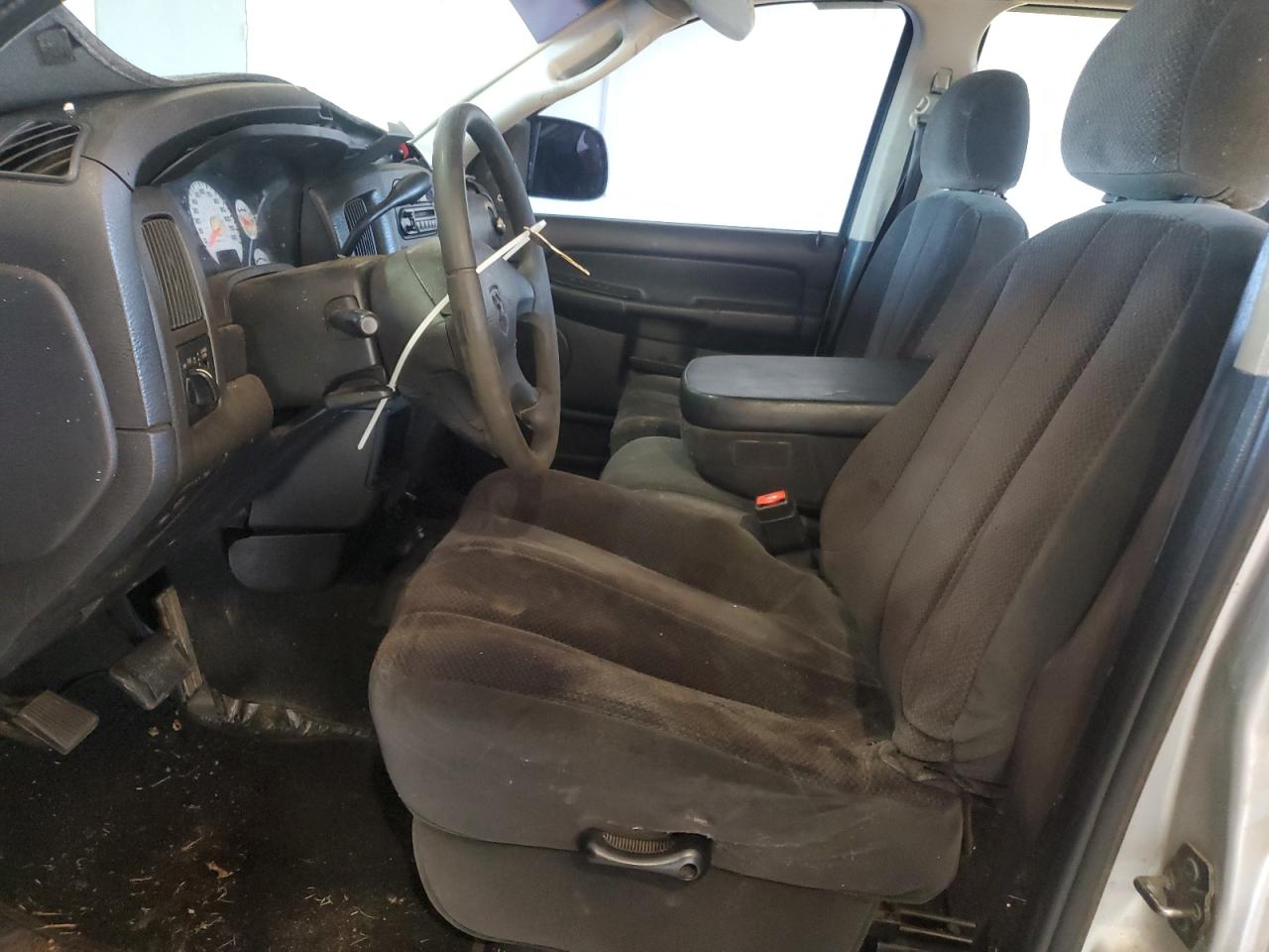 2002 Dodge Ram 1500 VIN: 3D7HU18NX2G139859 Lot: 86078365