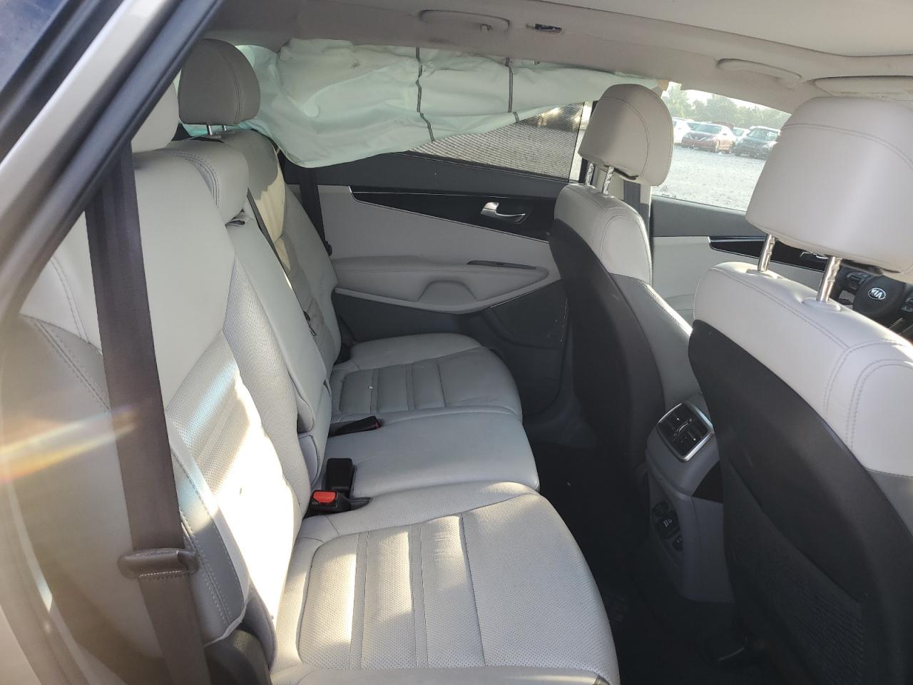 2017 Kia Sorento Sx VIN: 5XYPK4A59HG325780 Lot: 81972625