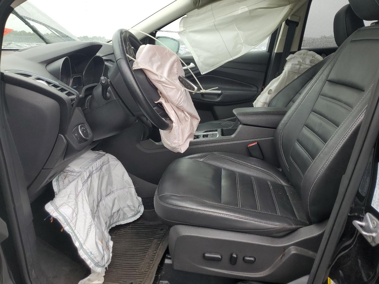 2019 Ford Escape Titanium VIN: 1FMCU9J99KUA85835 Lot: 82478395