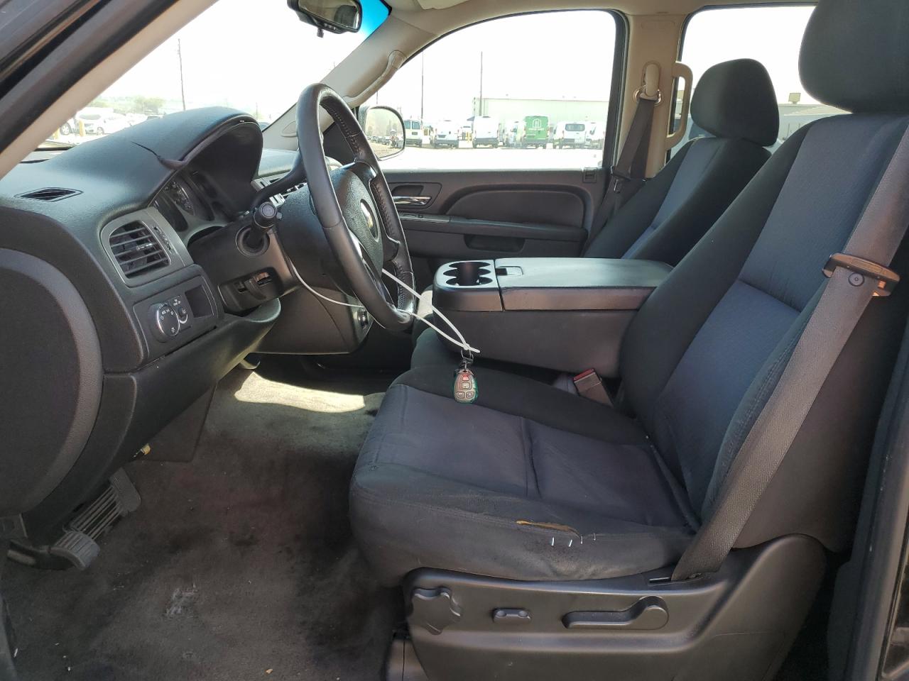 2010 Chevrolet Suburban C1500 Ls VIN: 1GNUCHE02AR239103 Lot: 86162425