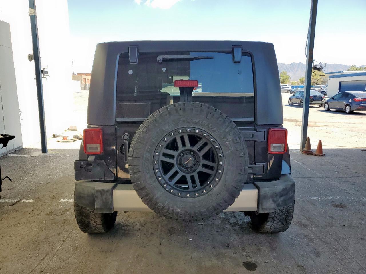 2008 Jeep Wrangler Unlimited Sahara VIN: 1J4GA59138L573998 Lot: 84801365