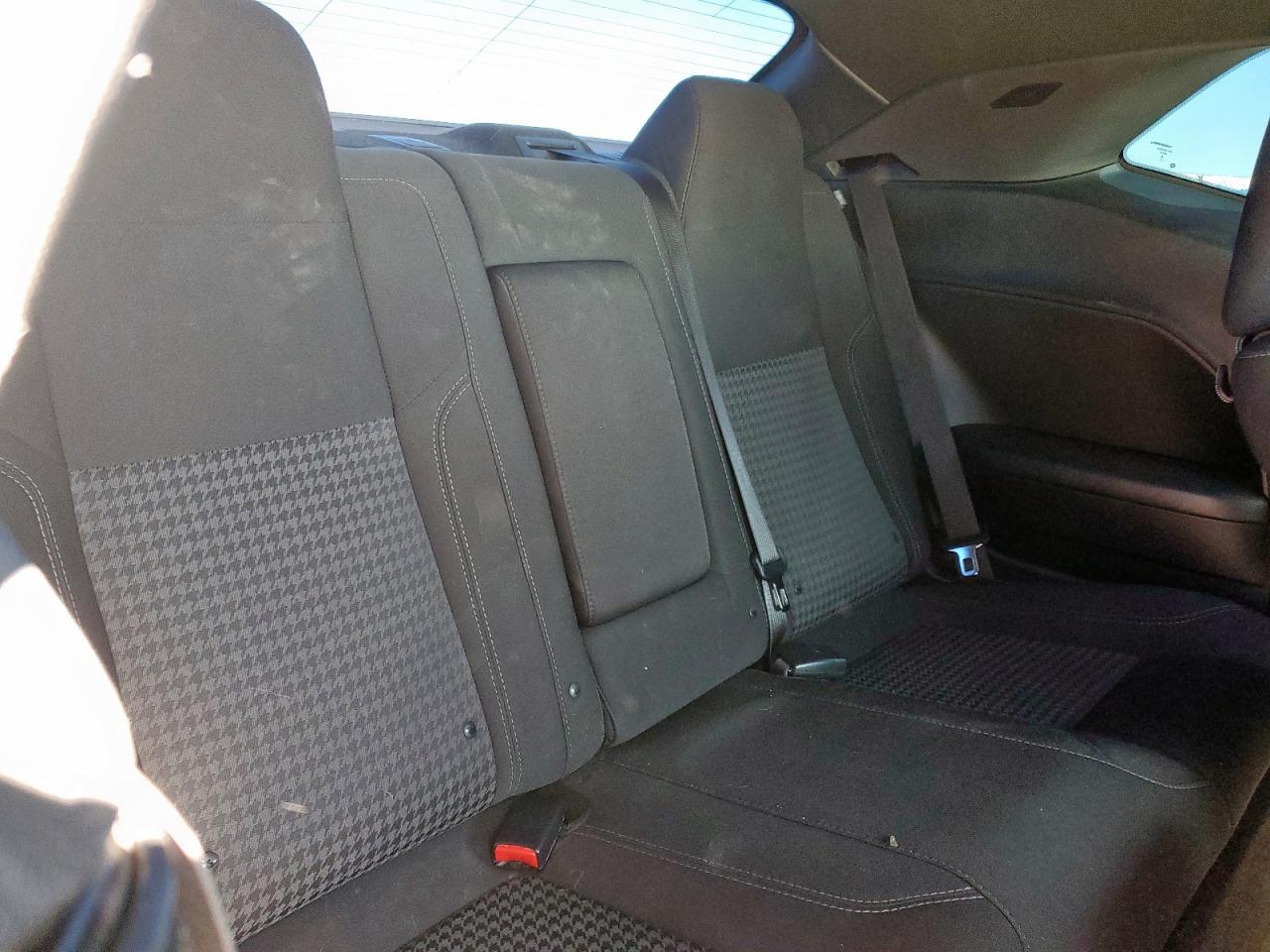 2018 Dodge Challenger Sxt VIN: 2C3CDZAG9JH111004 Lot: 90628345