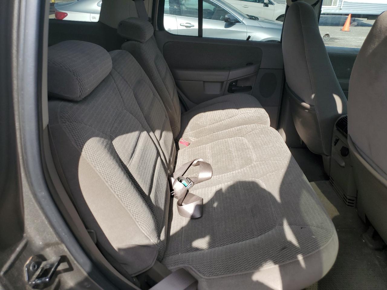 2002 Ford Explorer Xlt VIN: 1FMZU73E52ZA87867 Lot: 82479275