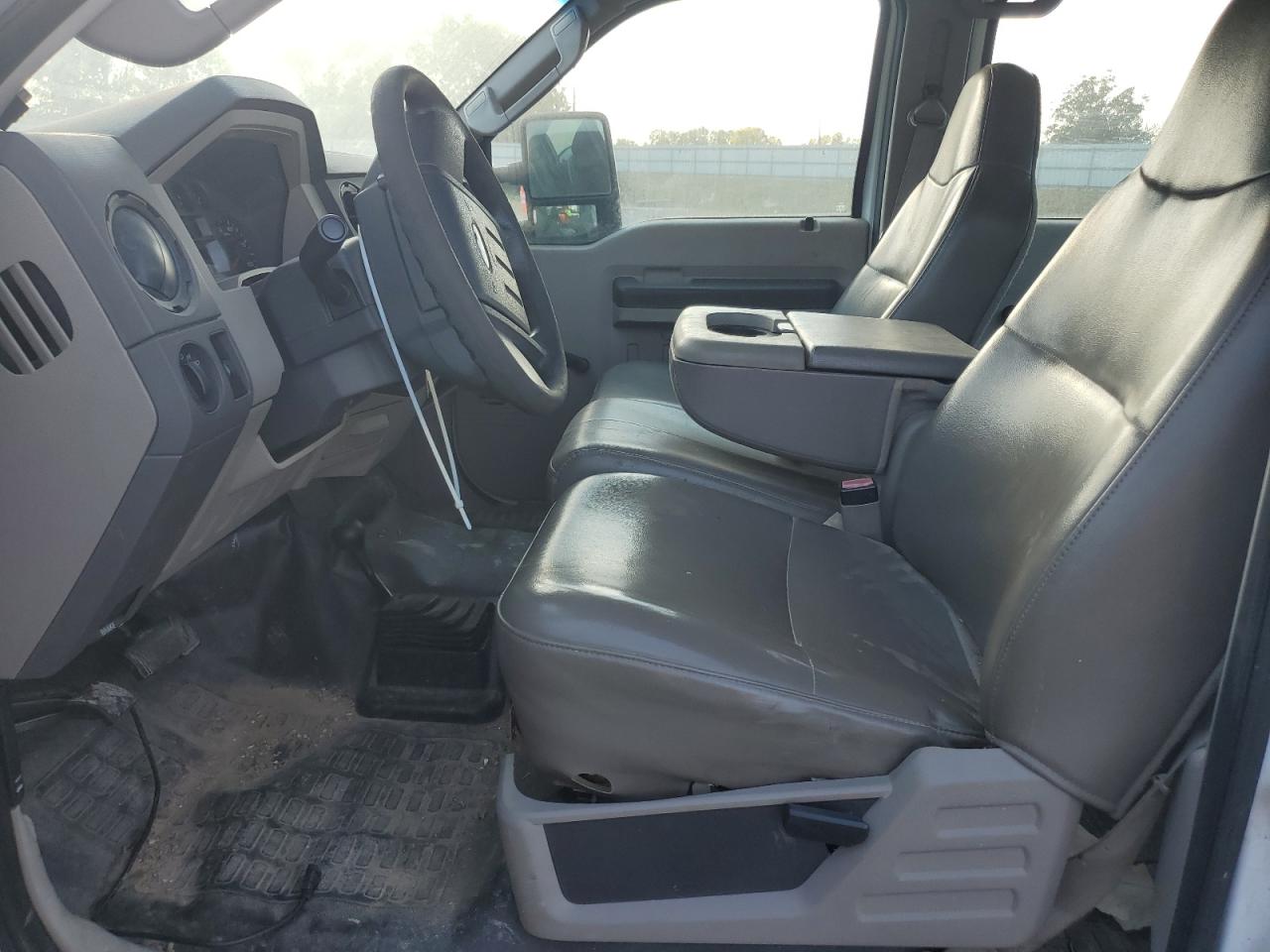 2008 Ford F450 Super Duty VIN: 1FTXW43R18EE45733 Lot: 84159515