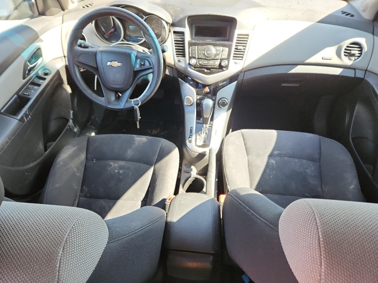 2016 Chevrolet Cruze Limited Ls VIN: 1G1PC5SG6G7186893 Lot: 81879375