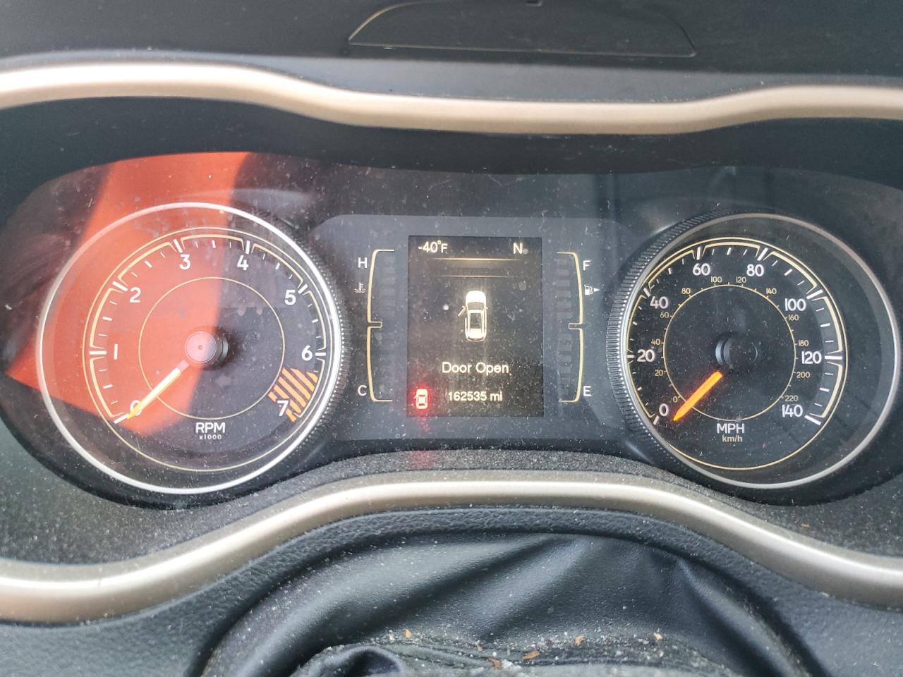 2015 Jeep Cherokee Sport VIN: 1C4PJLAB2FW657076 Lot: 82625765