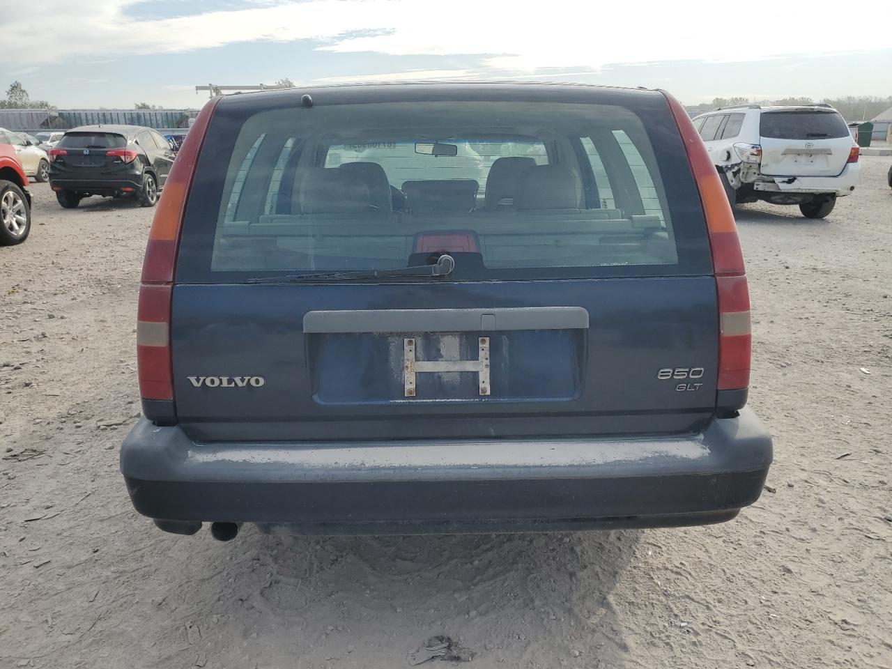 1996 Volvo 850 Base VIN: YV1LW5512T2186363 Lot: 87100965