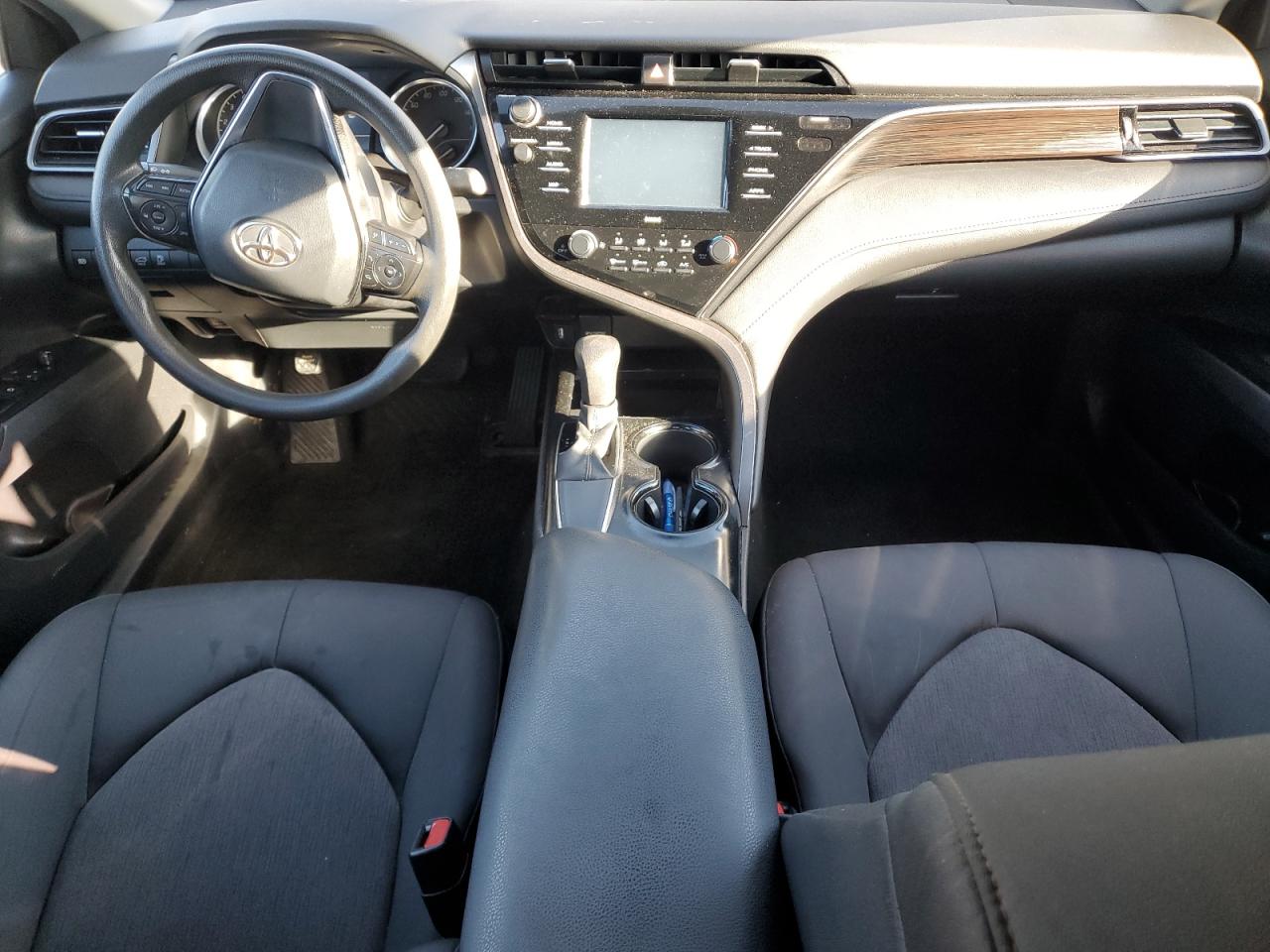 2020 Toyota Camry Le VIN: 4T1C11AK9LU940693 Lot: 85765385