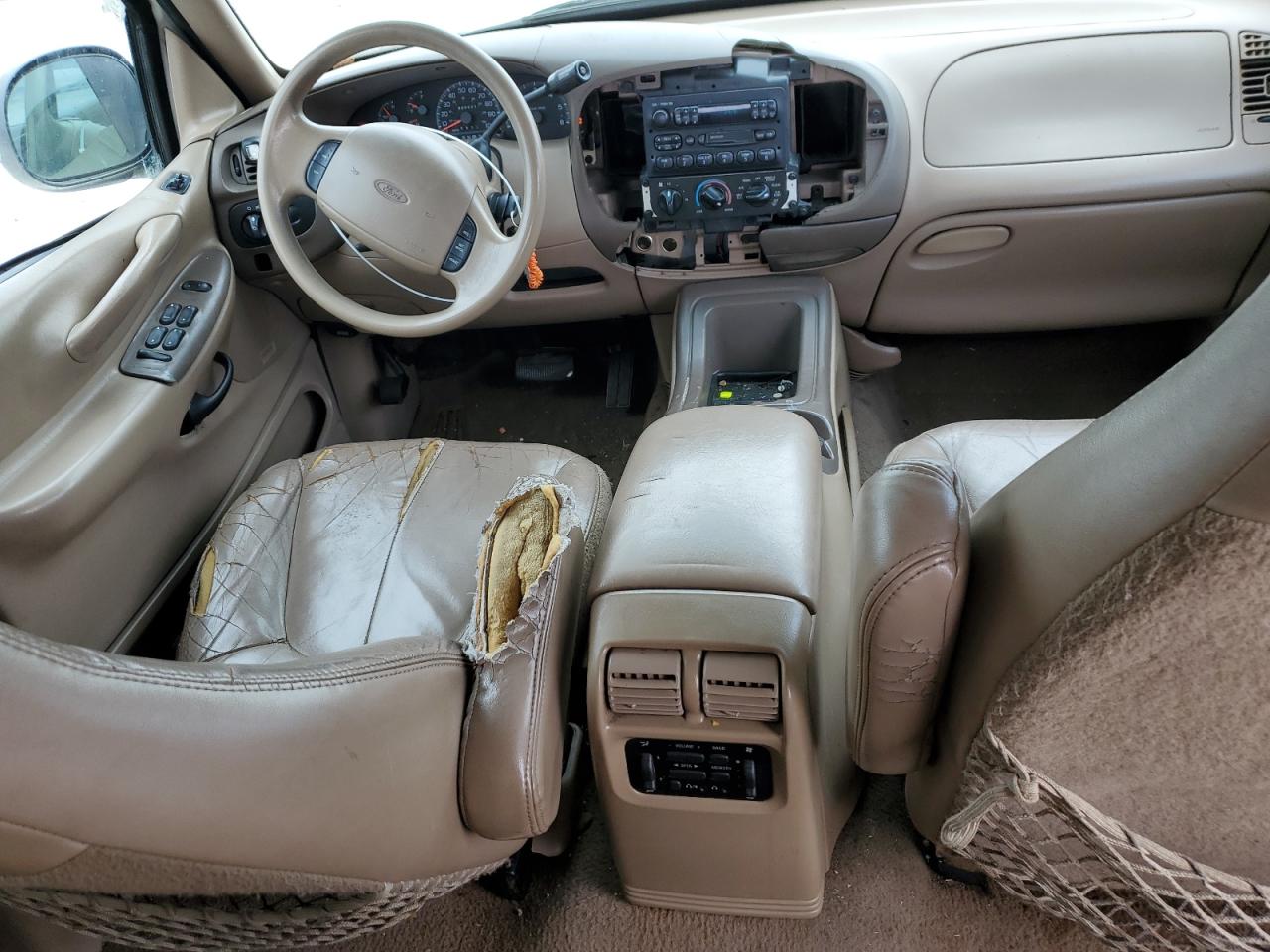 1998 Ford Expedition VIN: 1FMRU17L0WLC17682 Lot: 86159005