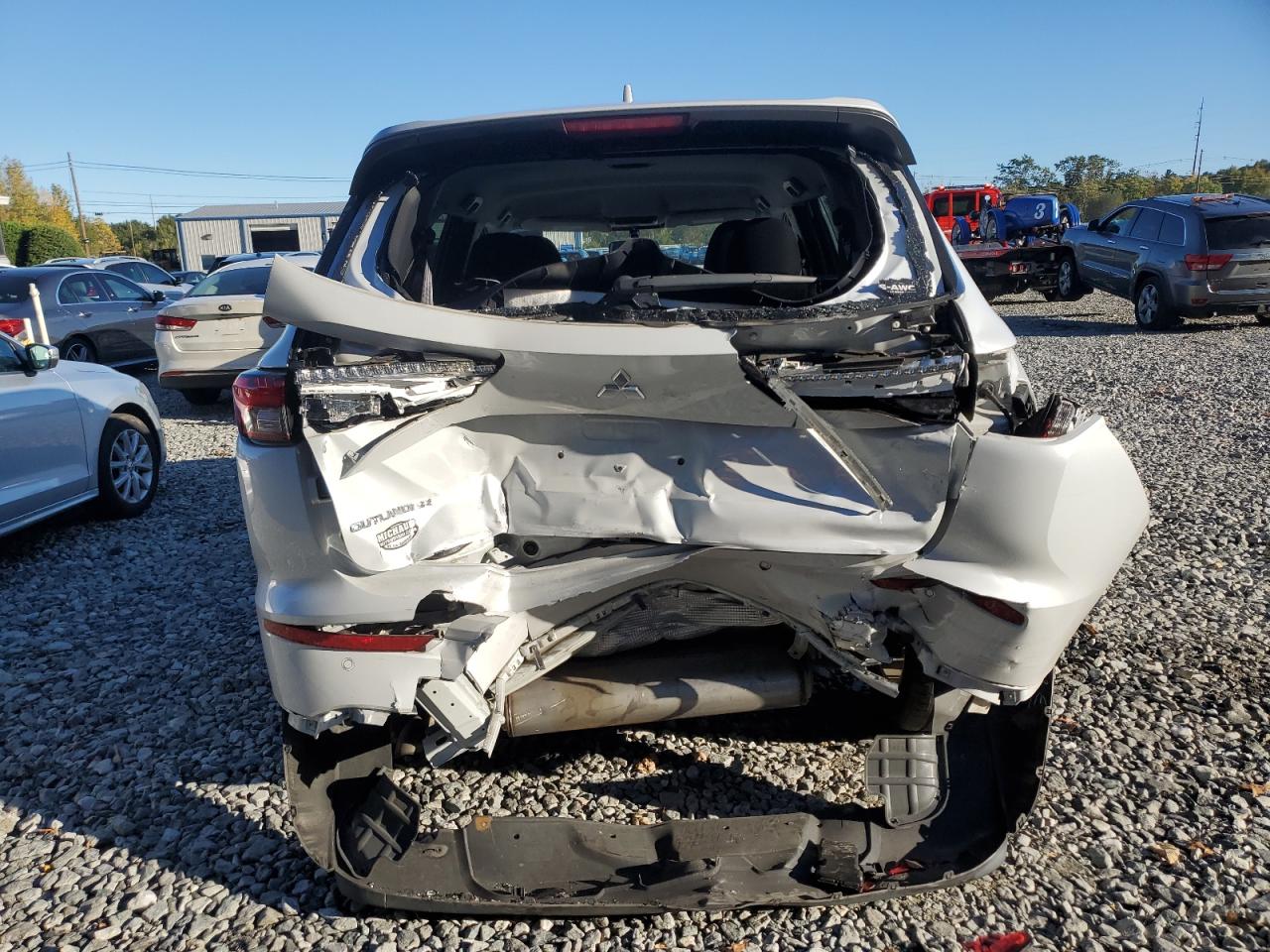 2023 Mitsubishi Outlander Es VIN: JA4J4TA83PZ008382 Lot: 85368995