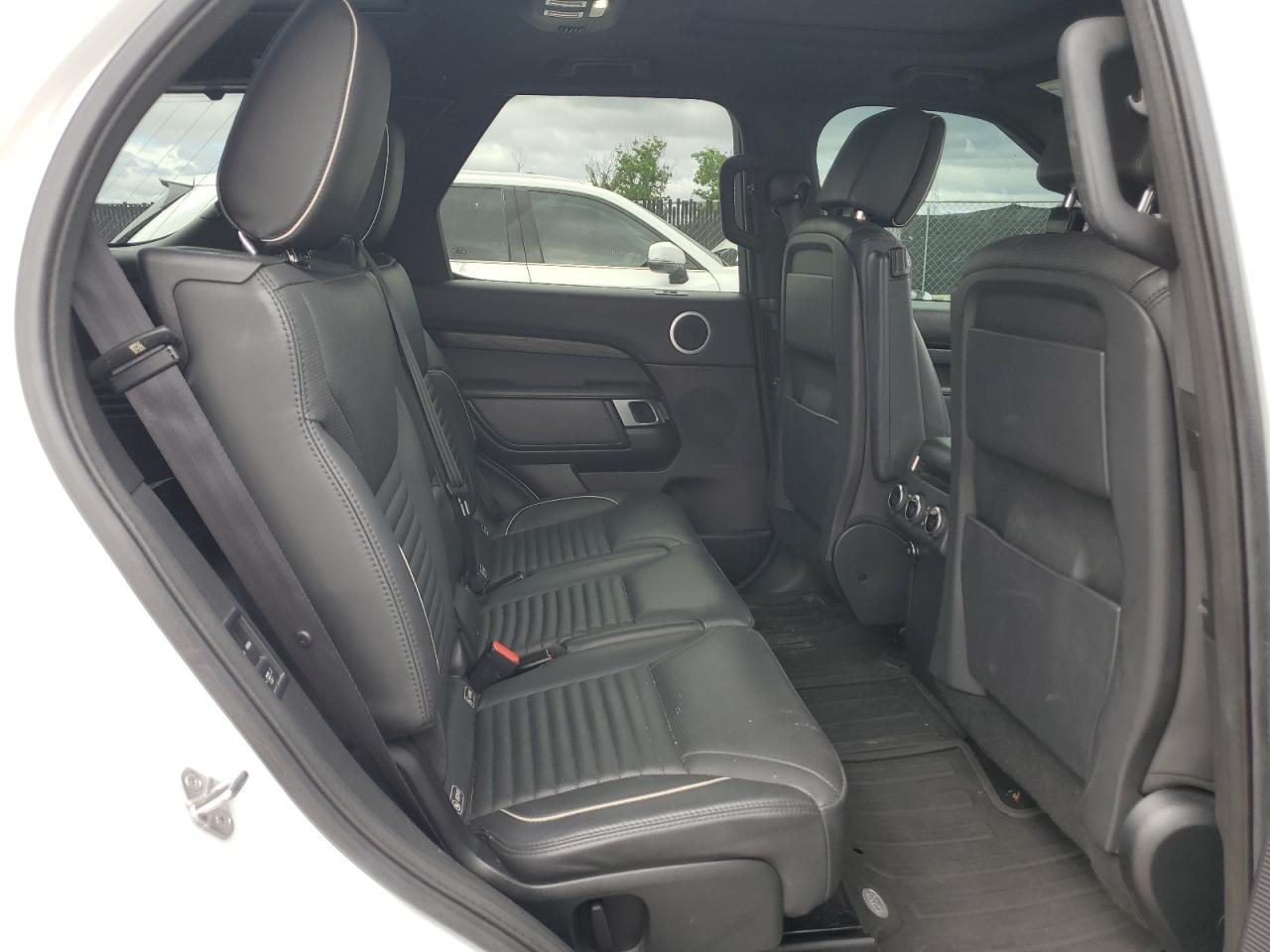 2018 Land Rover Discovery Hse Luxury VIN: SALRT2RV7JA061827 Lot: 86244815