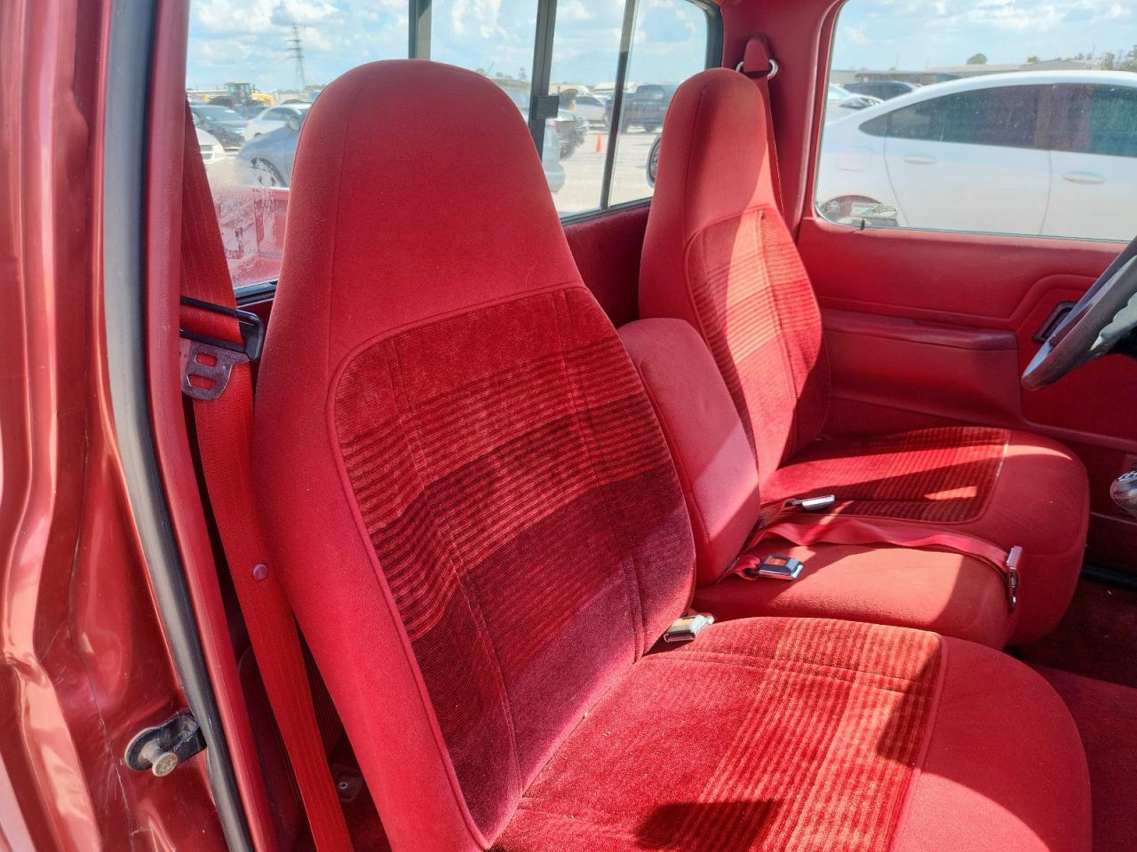 1992 Ford Ranger VIN: 1FTCR10A3NUC18838 Lot: 84065645