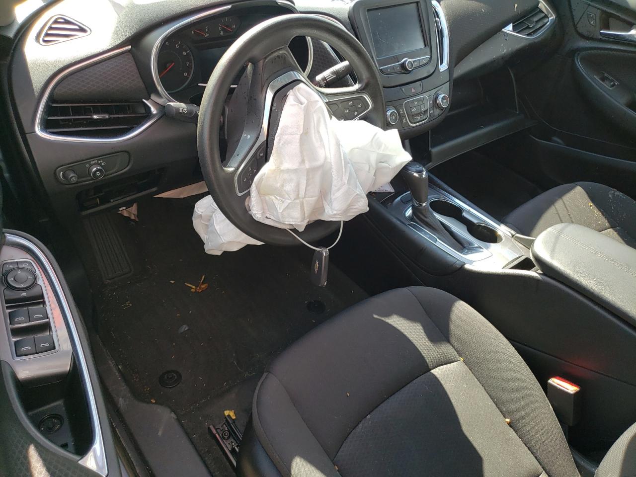 2018 Chevrolet Malibu Lt VIN: 1G1ZD5ST4JF106460 Lot: 81982285