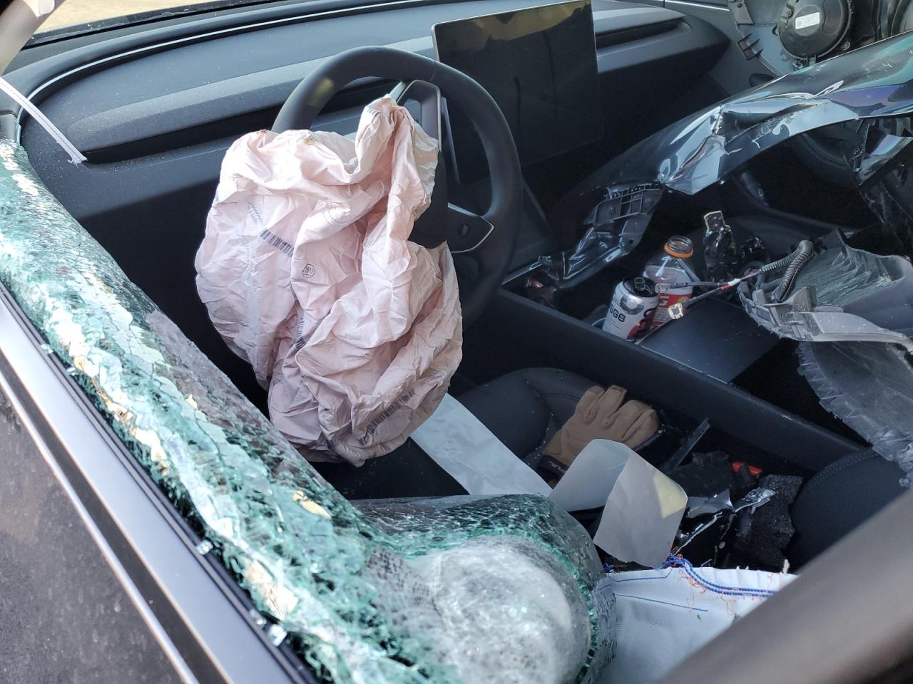 2025 Tesla Model 3 VIN: 5YJ3E1EA6SF038276 Lot: 90929255