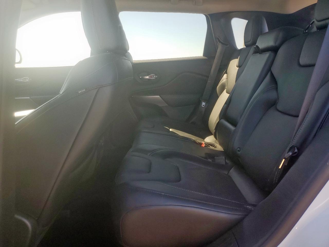 2019 Jeep Cherokee Limited VIN: 1C4PJLDB3KD469863 Lot: 82699165