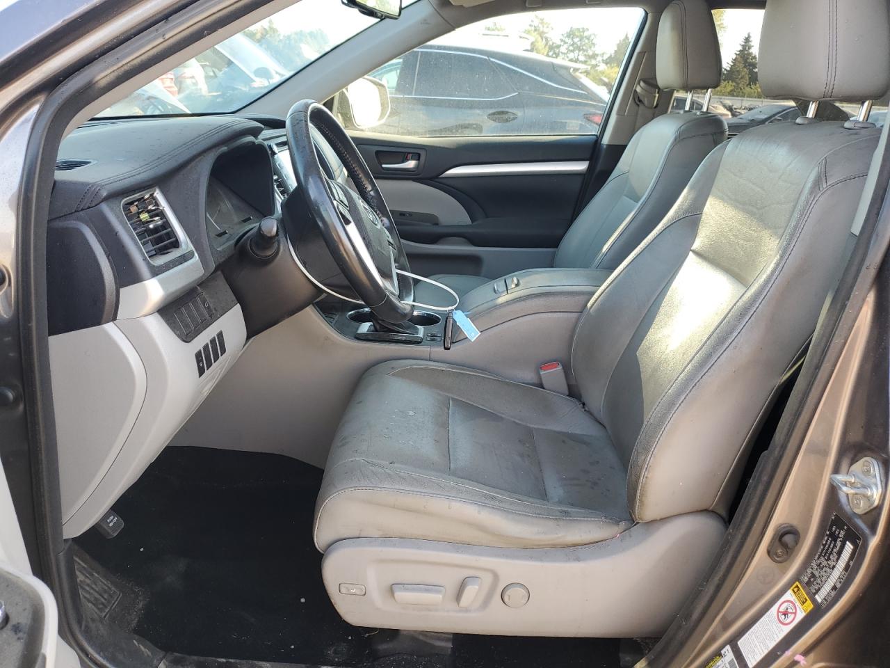 2015 Toyota Highlander Xle VIN: 5TDJKRFH2FS163528 Lot: 85159345