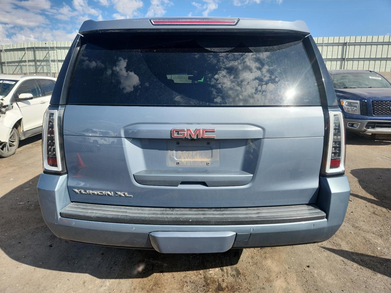 2016 GMC Yukon Xl K1500 Slt VIN: 1GKS2GKC3GR319373 Lot: 82250555