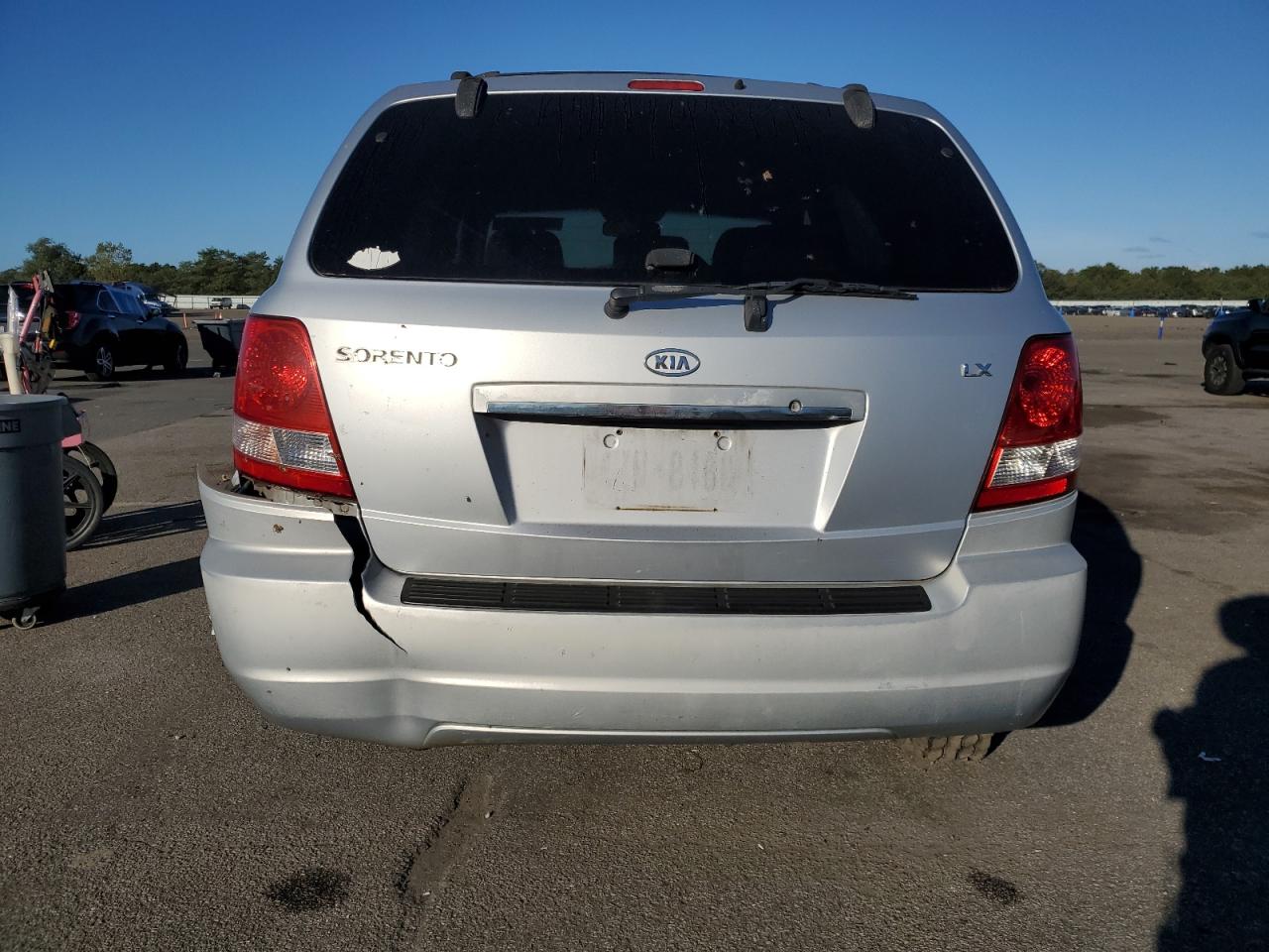 2005 Kia Sorento Ex VIN: KNDJC733855369581 Lot: 84782675