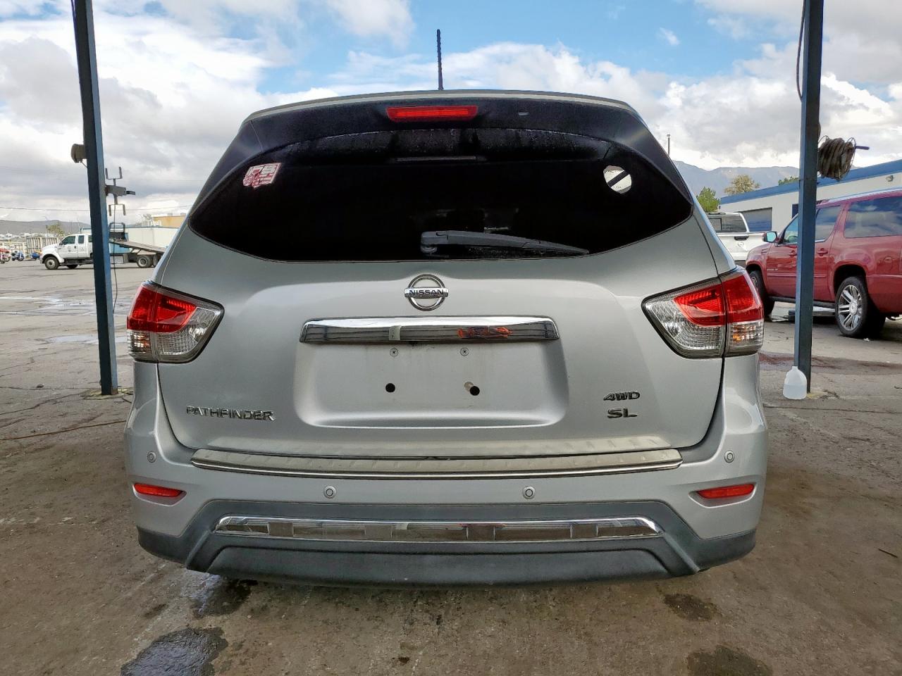 2014 Nissan Pathfinder S VIN: 5N1AR2MMXEC728963 Lot: 86666495