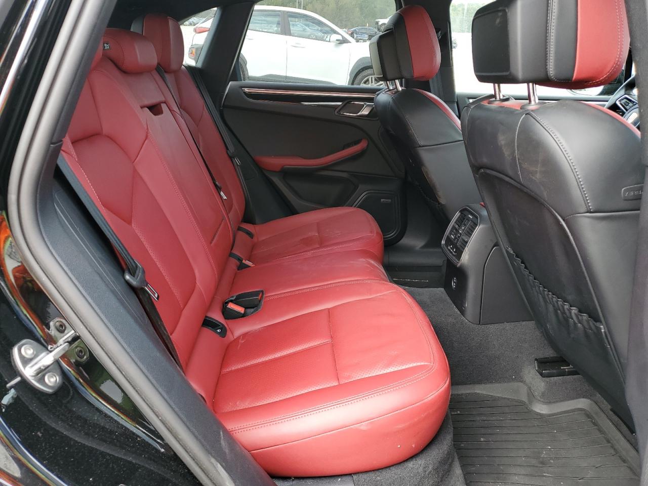 2024 Porsche Macan Base VIN: WP1AA2A53RLB08047 Lot: 86313675