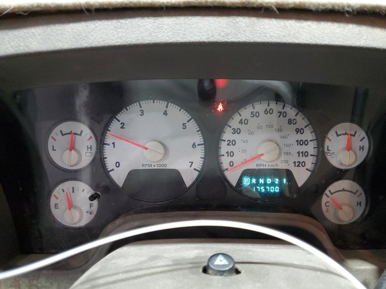 2007 Dodge Ram 1500 St VIN: 1D7HU18257J590693 Lot: 82458625