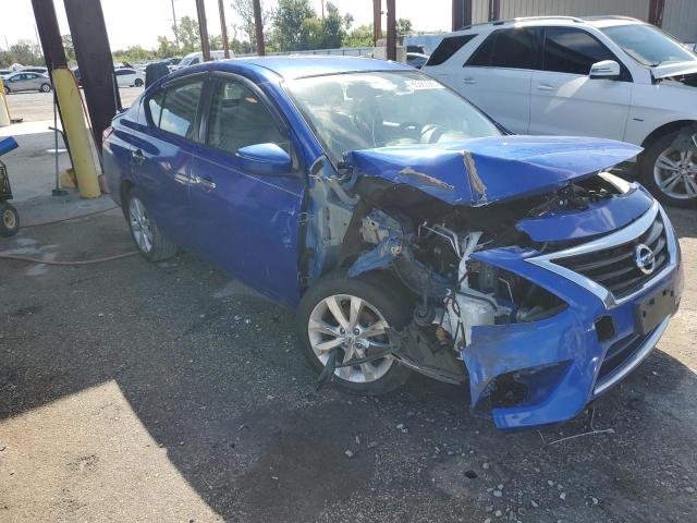  NISSAN VERSA 2017 Синий