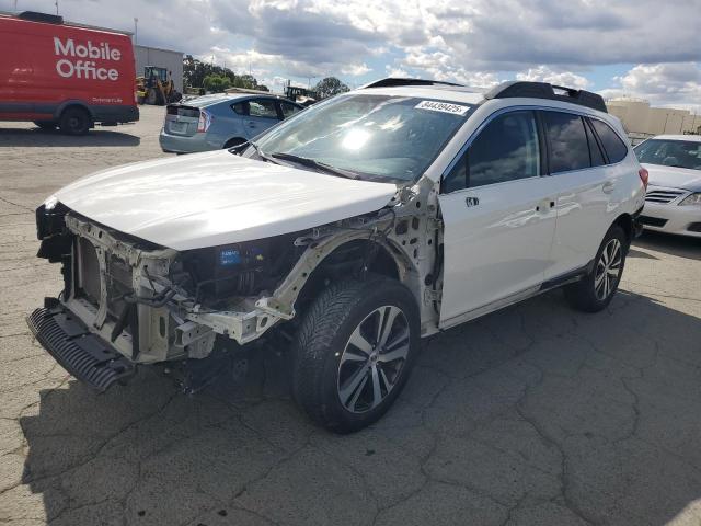  SUBARU OUTBACK 2018 Белы