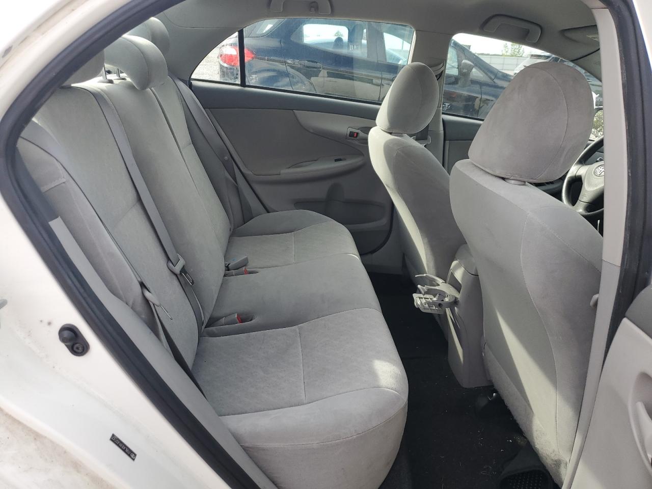 2009 Toyota Corolla Base VIN: JTDBL40E89J027425 Lot: 81933025