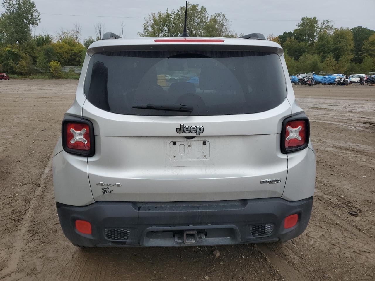 2015 Jeep Renegade Latitude VIN: ZACCJBBT5FPC35574 Lot: 82253255