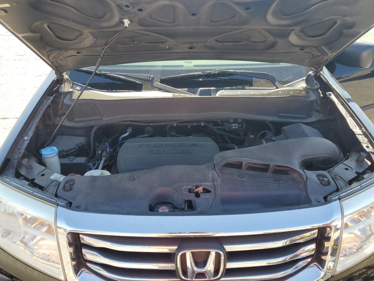 2015 Honda Pilot Lx VIN: 5FNYF3H28FB030379 Lot: 82264705