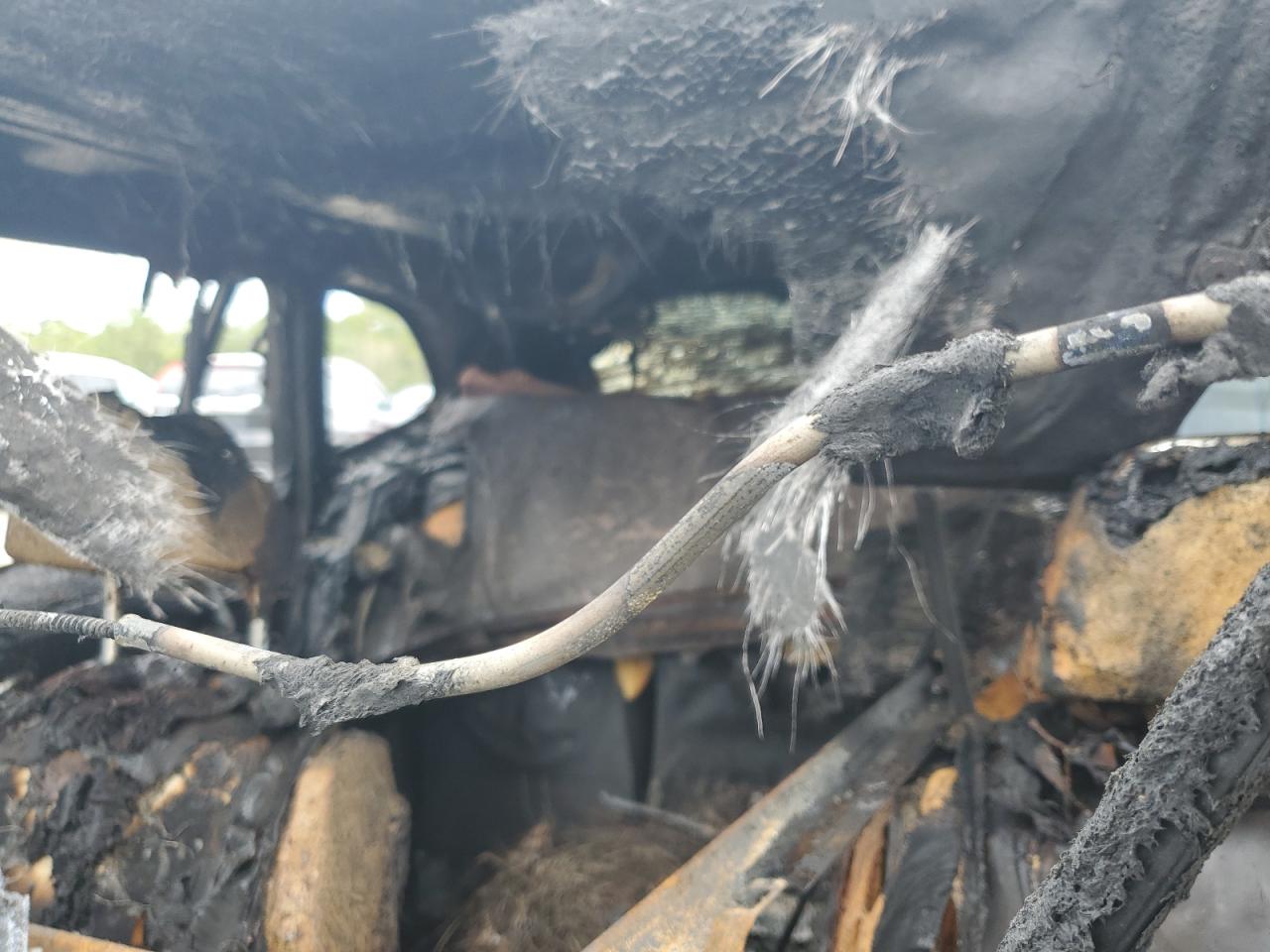 Фото: WBAVM1C58EVW53254