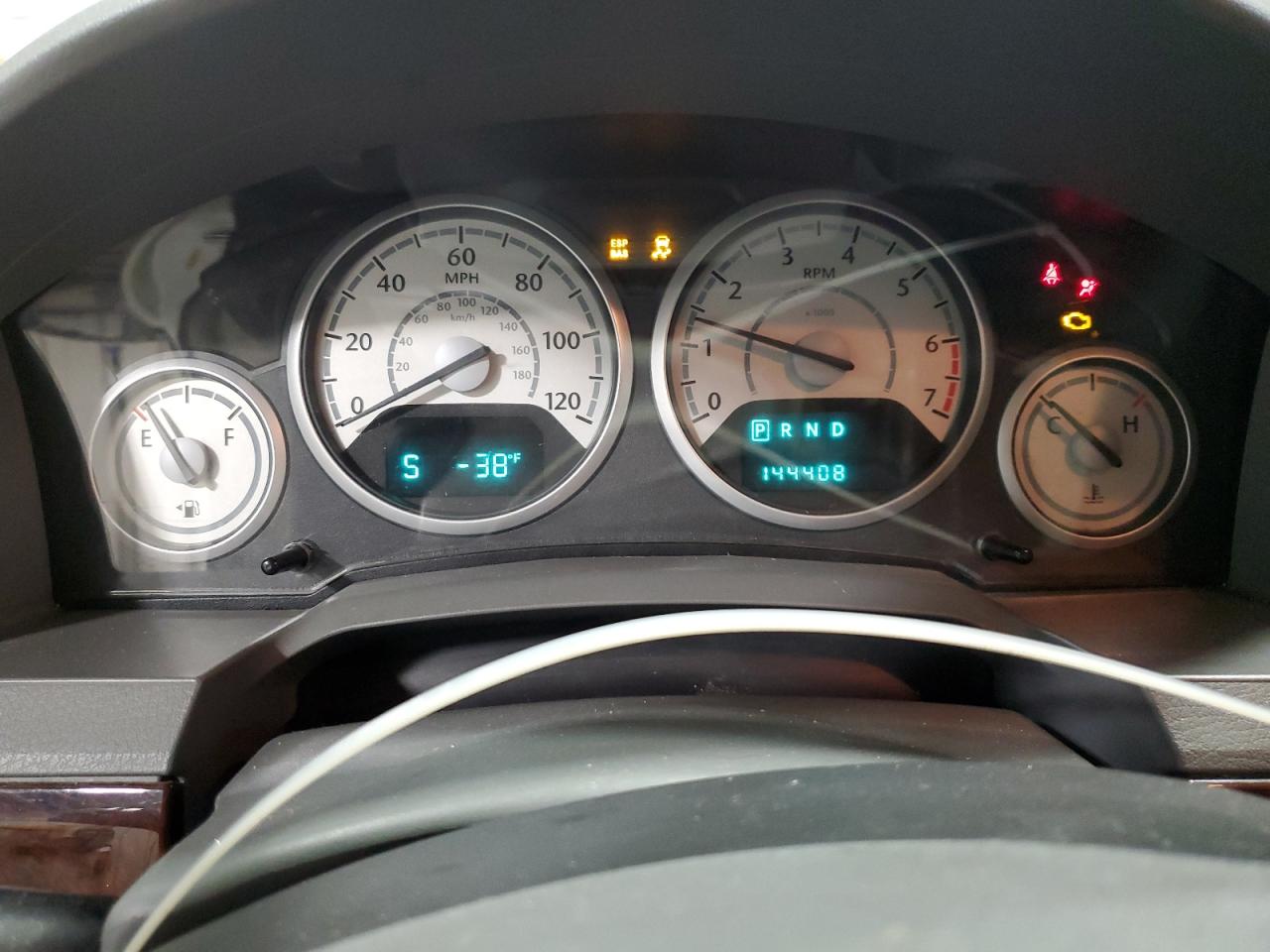 2010 Chrysler Town & Country Lx VIN: 2A4RR4DE0AR393820 Lot: 86833125