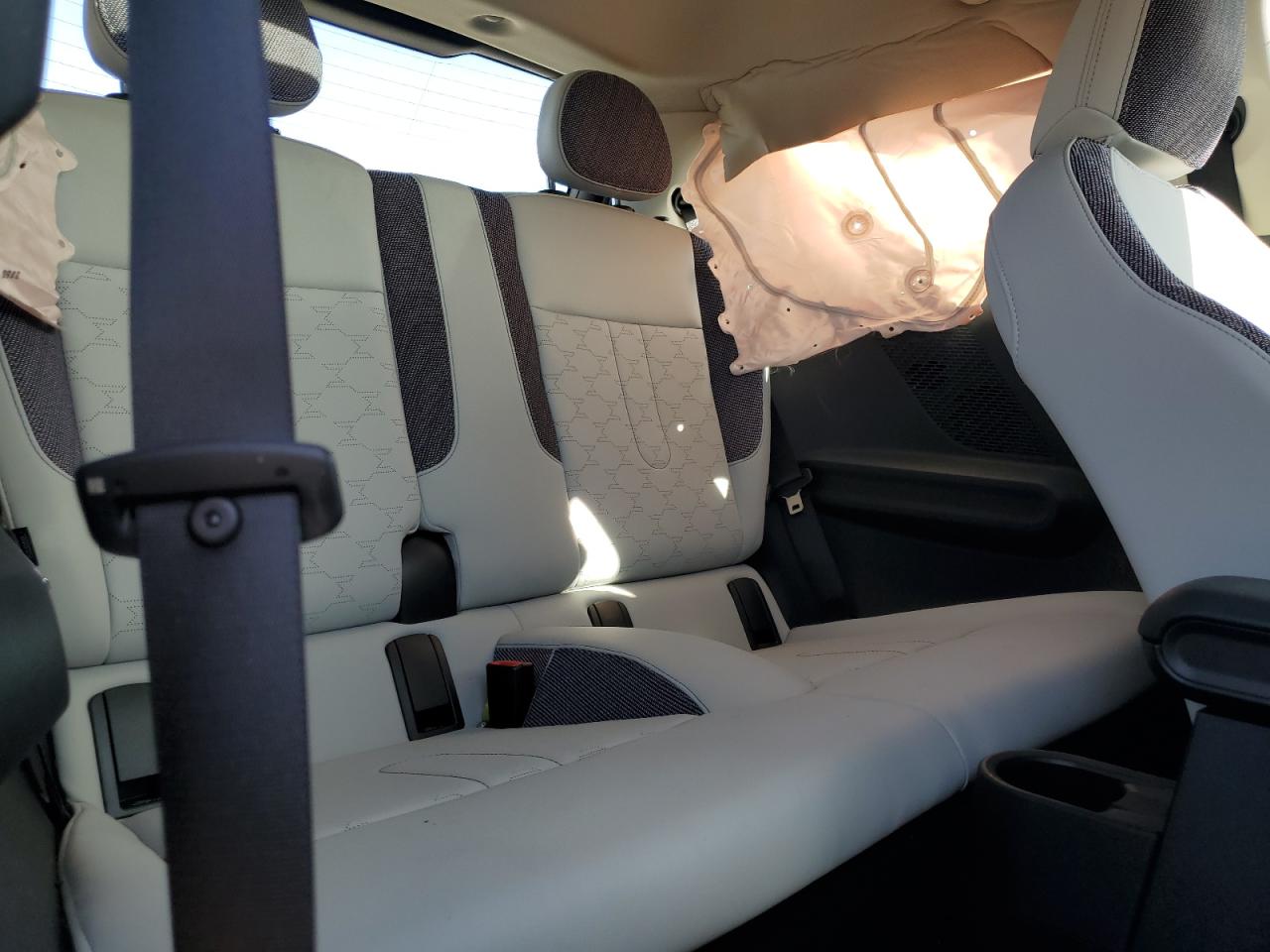 2025 Mini Cooper Base VIN: WMW13GD00S2W42401 Lot: 89697685